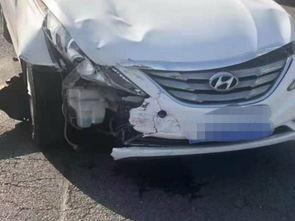 国产两辆车相撞事故视频  第2张